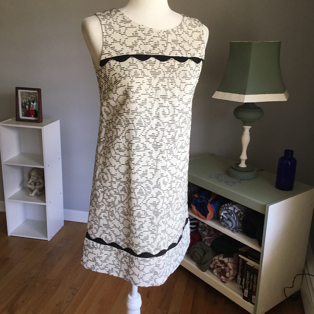 NWT BETH ROWLEY DESIGNER SHIFT DRESS
